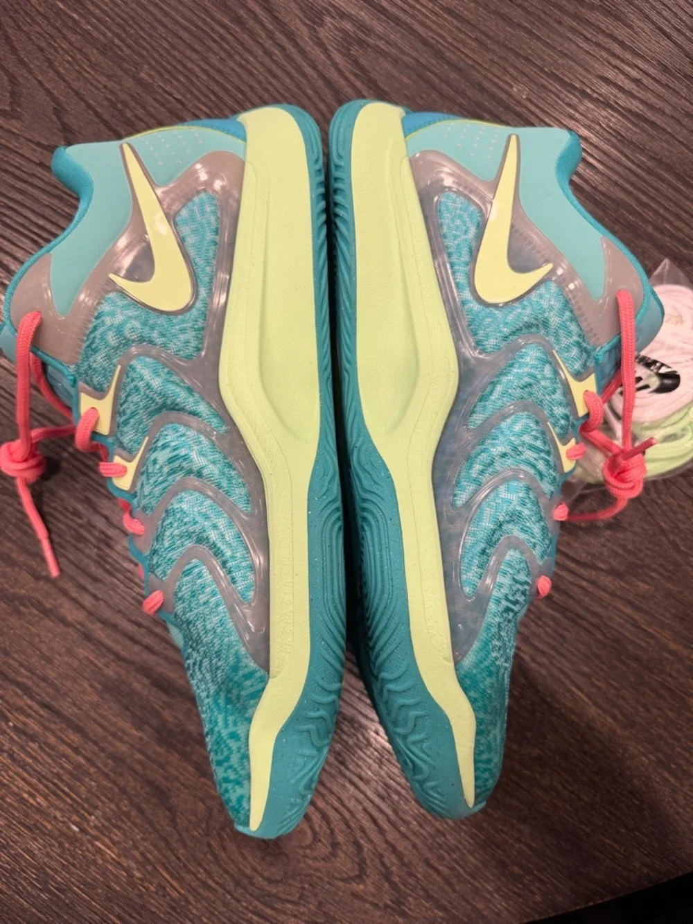 Nike jonquel jones